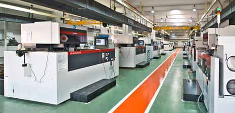 未來三年全國汽車模具制造產(chǎn)業(yè)市場規(guī)模將達(dá)3500億