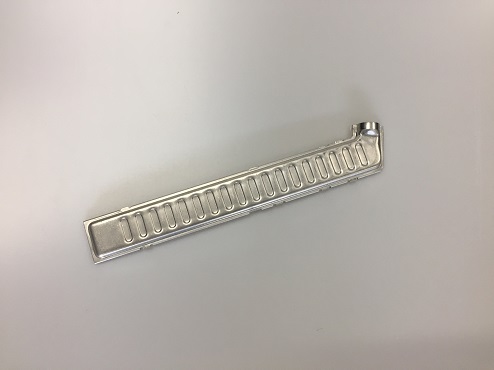 聯(lián)管箱端蓋1 汽車(chē)沖壓模具